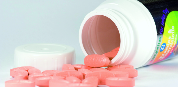 Bild zu Nahrungsergänzungsmittel - Arzt und Apotheker müssen informiert sein