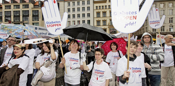 Bild zu Demo in Leipzig - Mit Diabetes nicht im Regen stehen
