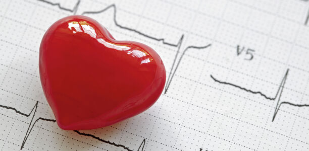 Bild zu Empagliflozin - Kardiovaskuläre Risikoreduktion auch unabhängig vom Alter