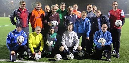 Bild zu FC Diabetologie - Erstes Training mit Christoph Daum