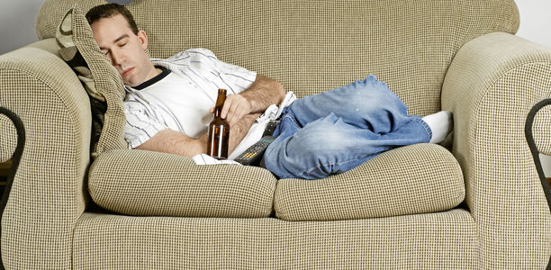 Bild zu Sterberisiko - Inaktivität kann gefährlicher als Übergewicht sein