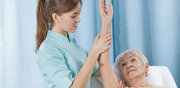 Bild zu Osteoporose - Therapiemaßnahmen bei Osteoporose