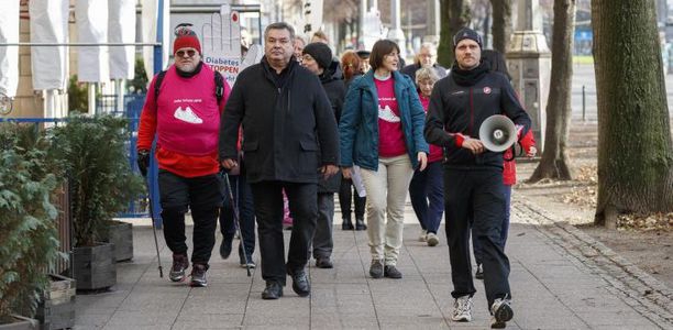 Bild zu WDT - 3000 Teilnehmer beim Weltdiabetestag in Berlin