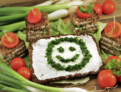 Bild zu Ernährung - Besser essen, länger leben: Studie belegt Wirkung der DASH-Diät