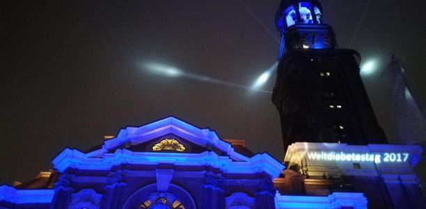 Bild zu „Michel“ in Blau - Weltdiabetestag: Auswege aus der Diabetes-Falle