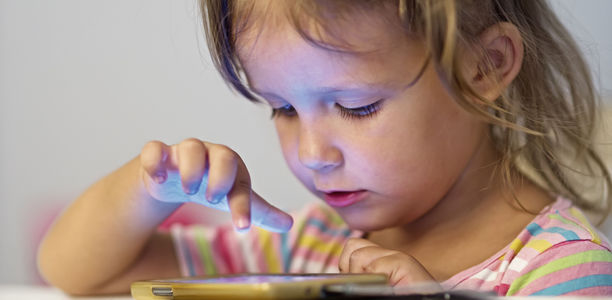 Bild zu Minderjährige gesetzlich schützen - Schluss mit Marketing-Wildwuchs für Dickmacher 