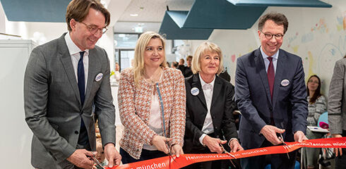 Bild zu Eröffnung in München - Neues Studienzentrum für kleine Forschungshelden