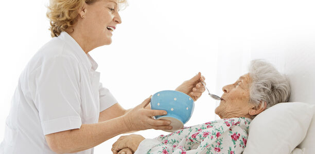 Bild zu Schwerpunkt: Diabetes im Alter - TeDia: Erfolgsprojekt im Krankenhaus