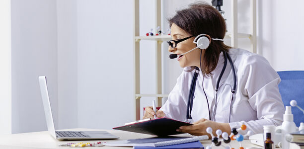 Bild zu Versorgungskonzept - Diabetisches Fußsyndrom: DDG empfiehlt Zweitmeinung per Telemedizin 