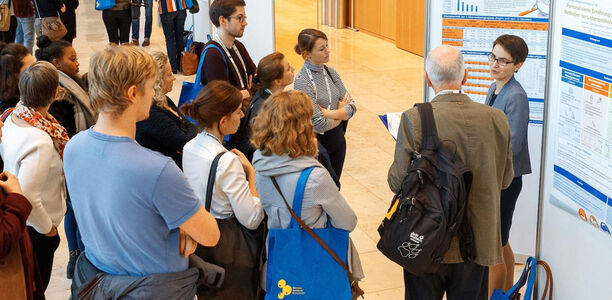 Bild zu DDG-Herbsttagung - Wenn eine Diagnose das Leben der Betroffenen auf den Kopf stellt