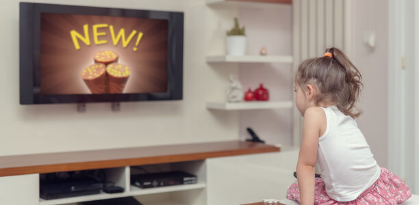 Bild zu Fast Food, Süßes & Co. - Nach Studie: Experten fordern erneut ein Verbot für an Kinder gerichtete Werbung für Dickmacher