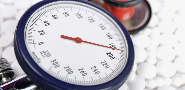 Bild zu Zielblutdruckwerte - Deutsche Hochdruckliga prüft die aktualisierte Leitlinie der ACC/AHA