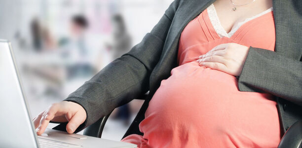 Bild zu 14. DGE-Ernährungsbericht - Immer mehr Schwangere sind zu dick