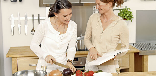 Bild zu Küche-Kochen-Kompetenz: - UNESCO/BNE Culinary Medicine Kochevent am 18. Mai