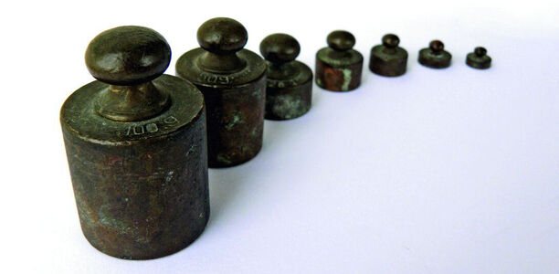 Bild zu Befragung - „Corona-Kilos“: im Schnitt über 5 Kilo mehr