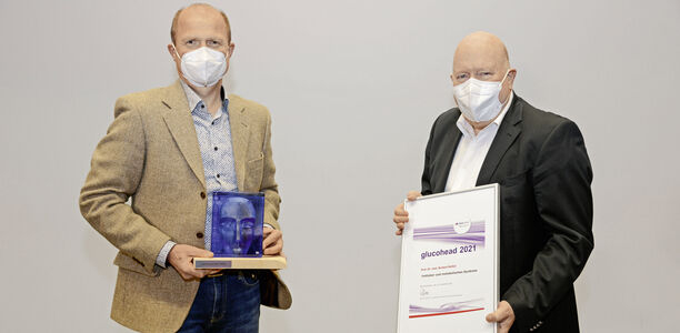 Bild zu Auszeichnung - Norbert Stefan erhält glucohead-Preis
