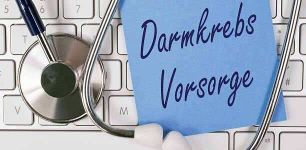 Bild zu Früherkennung - Darmkrebsmonat März: Vorsorge und gesunder Lebensstil können schützen