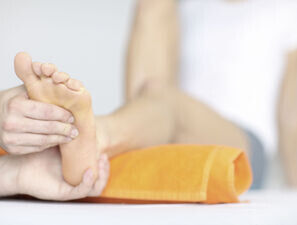 Bild zu Physiotherapie des diabetischen Fußes - Physio. Mobilisierung, muskuläre Kräftigung & Stabilisierung