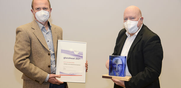 Bild zu Auszeichnung - Norbert Stefan als kluger Kopf der Diabetologie mit glucohead-Preis ausgezeichnet