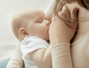 Bild zu Weltstillwoche  - „Mütter mit Diabetes und ihre Babys profitieren vom Stillen“