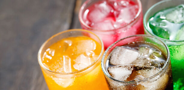 Bild zu Neue Studie - Zuckerhaltige Getränke wirken auf  Psyche über Darmmikrobiom