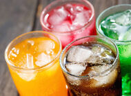 Bild zu Neue Studie - Zuckerhaltige Getränke wirken auf  Psyche über Darmmikrobiom