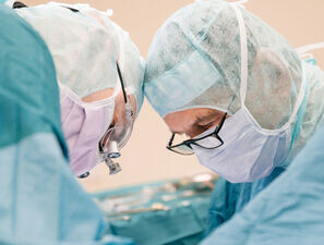 Bild zu Schwerpunkt „Herz und Gefäße“ - Fokus periphere arterielle Verschlusskrankheit